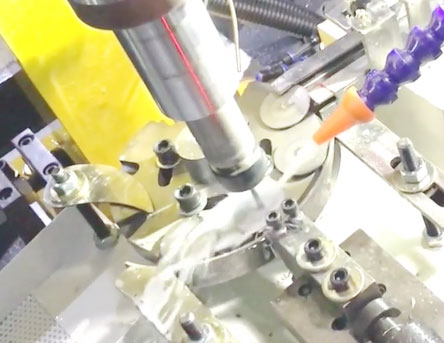 銅螺母全自動(dòng)攻絲機(jī)(博鴻機(jī)械)